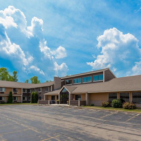 Americinn By Wyndham Hartford Wi Dış mekan fotoğraf