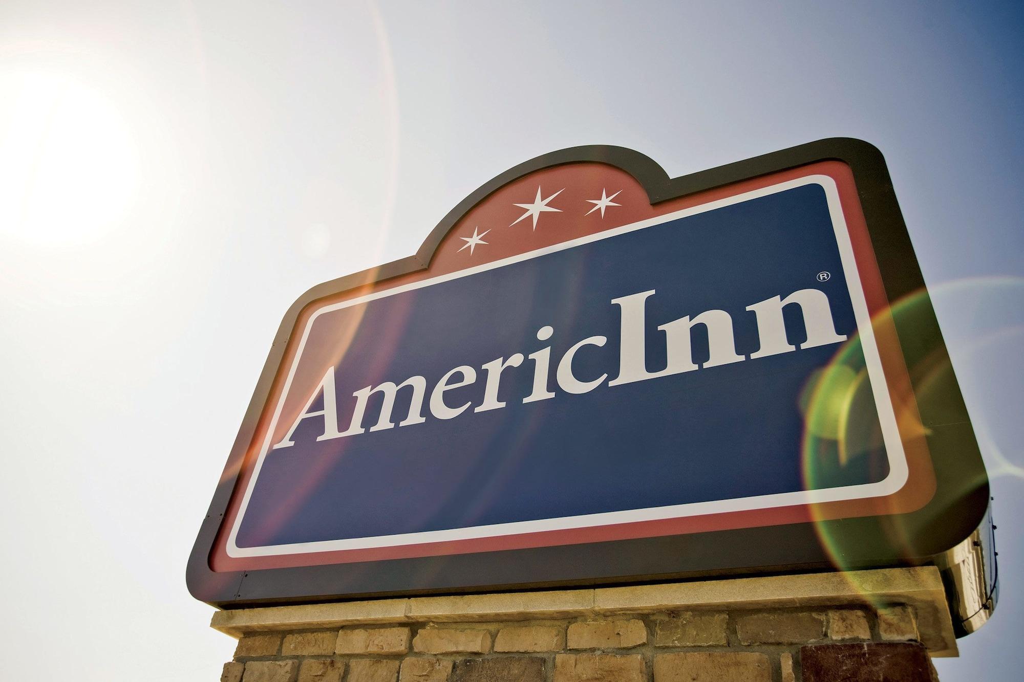 Americinn By Wyndham Hartford Wi Dış mekan fotoğraf