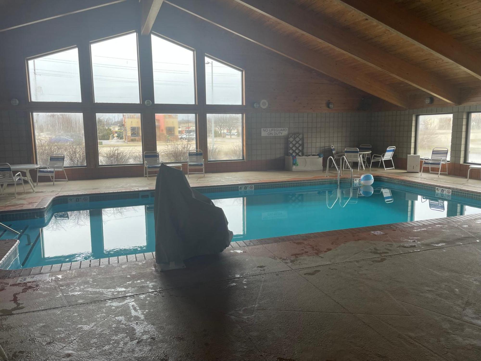 Americinn By Wyndham Hartford Wi Dış mekan fotoğraf