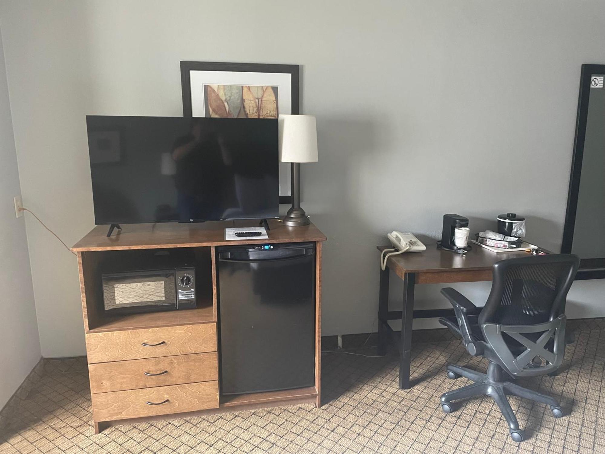 Americinn By Wyndham Hartford Wi Dış mekan fotoğraf