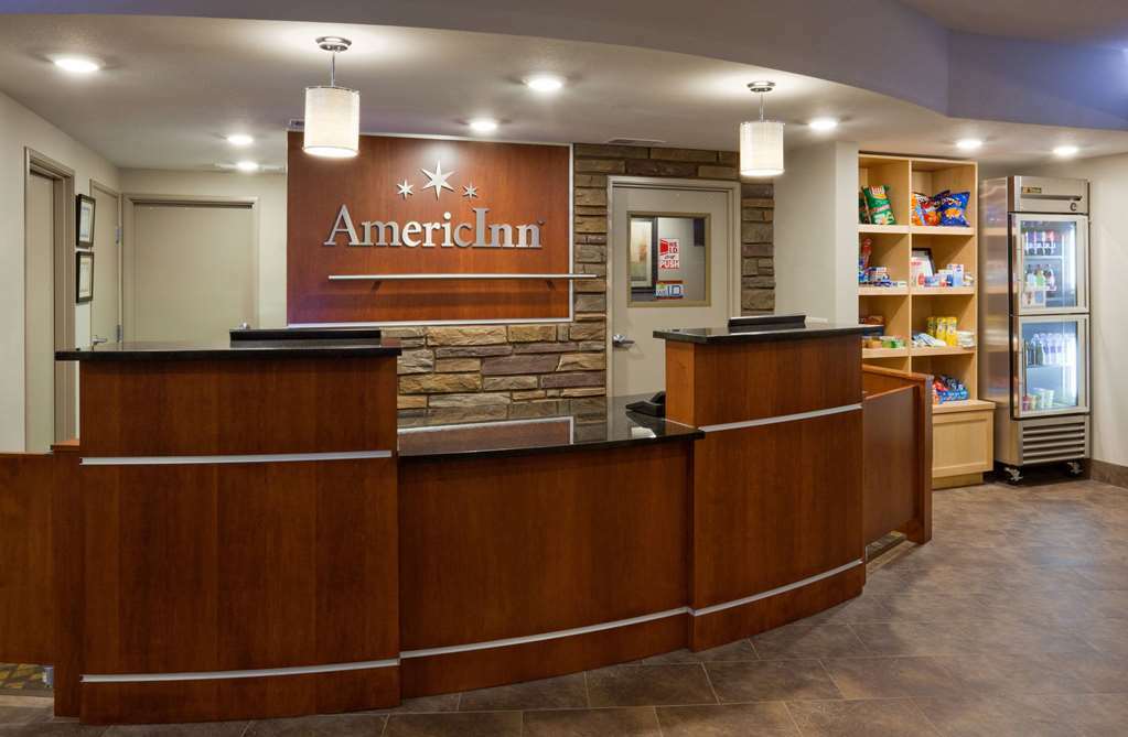 Americinn By Wyndham Hartford Wi İç mekan fotoğraf