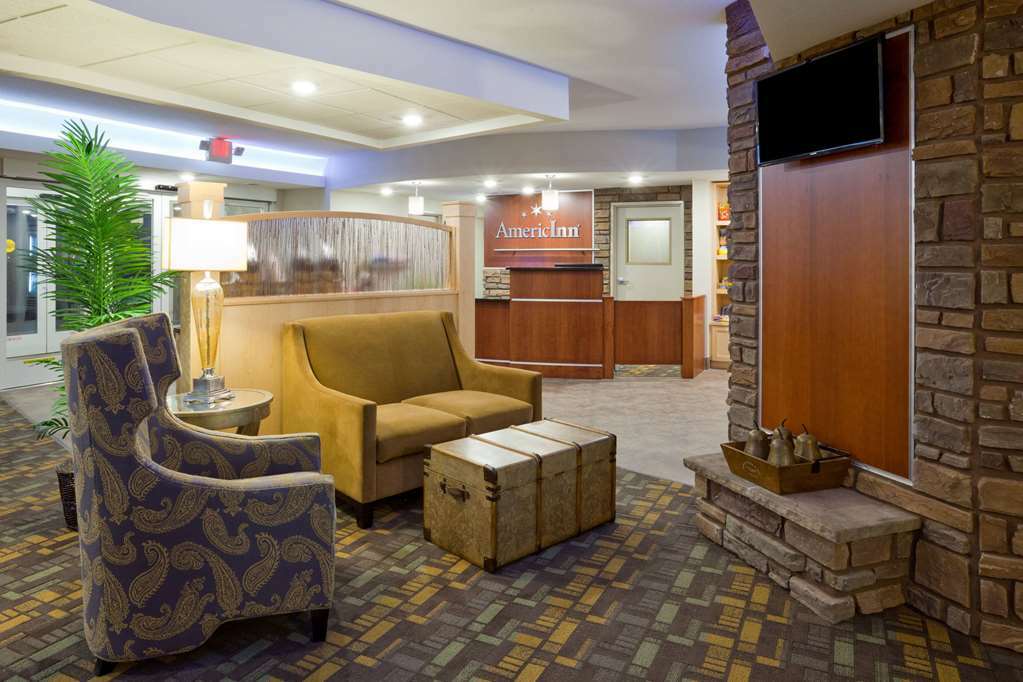 Americinn By Wyndham Hartford Wi İç mekan fotoğraf